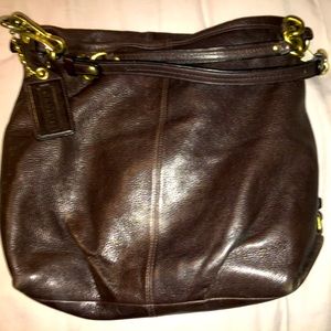 Gorgeous brown leather Coach bag with gold hardware in excellent condition